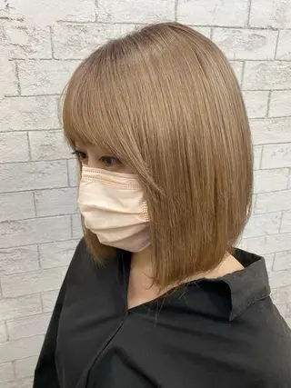 ショート カラー グレージュ達人/赤み 消し/ブリーチ/岩崎のヘアスタイル