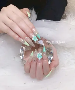 ネイル Pio Mielのネイルデザイン