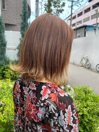 ミディアム トップスタイリスト/ アユミのヘアスタイル