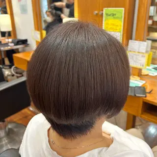 ショート カラー レイヤー/透明感/ 艶髪🌷油科あい🌷のヘアスタイル