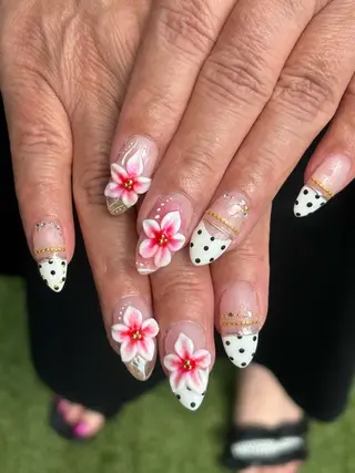 ネイル ✴︎ Delightのネイルデザイン