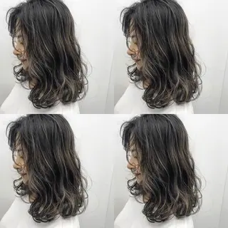 ミディアム カラー レイヤー×艶髪特化 マネージャー安藤光司のヘアスタイル