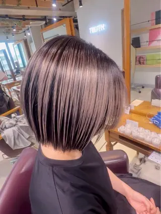 ショート カラー 🫐ブルベカラー🫐 ミルクティー/あれんのヘアスタイル