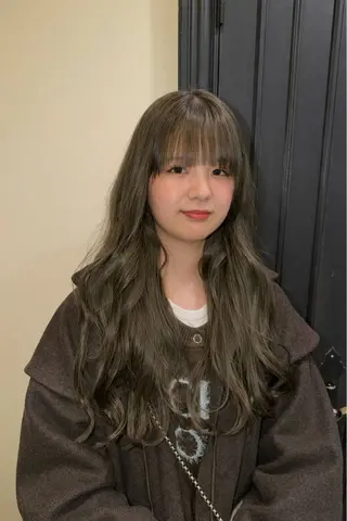 ロング カラー Karin／ レイヤーブリーチ🥀のヘアスタイル