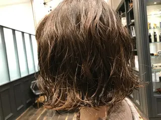 ショート カラー パーマ くるくるパーマ aikoのヘアスタイル