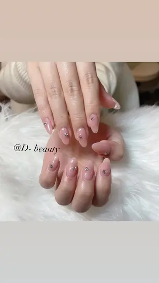 ネイル D-BEAUTY Nailsalonのネイルデザイン