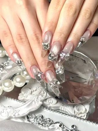 ネイル ルシイ🎀新宿長さ 出しパーツ専門店のネイルデザイン