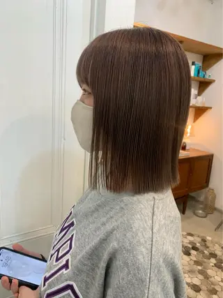 ミディアム カラー wakana/ 柔らかベージュカラーのヘアスタイル