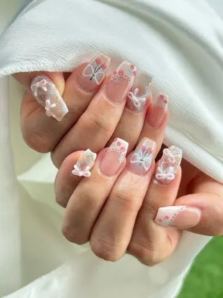 ネイル ✴︎ Delightのネイルデザイン