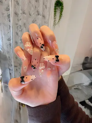 ネイル HIKARIHANA NAILのネイルデザイン