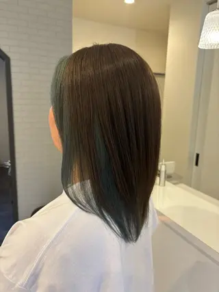 ミディアム カラー 山中 真紫のヘアスタイル