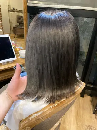 ミディアム ✨色持ちの良い艶 カラー✨蟹江真世のヘアスタイル