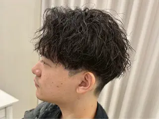 ショート センターパート 韓国ヘア・綾也のヘアスタイル