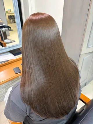 ロング カラー ホナミ🤎ハイトーン /縮毛矯正/アレンジのヘアスタイル