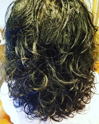 ミディアム メンズ パーマ spa hair ark 富井直美のヘアスタイル