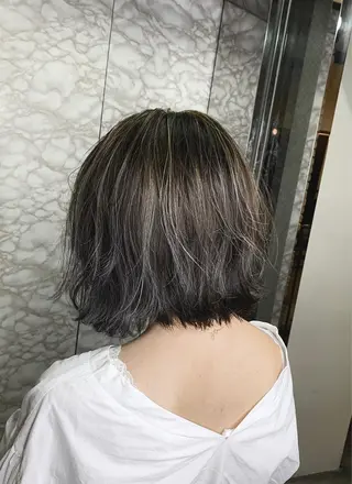 ショート カラー ヘアアレンジ 🇺🇸海外レイヤー /カラーGOのヘアスタイル