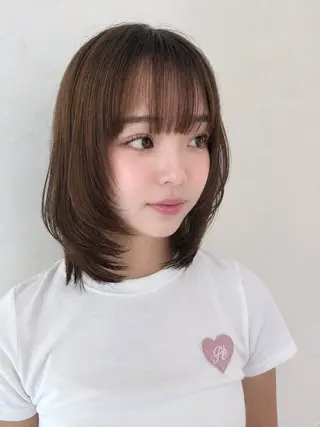 ミディアム 木曜日空きあり🩷 layer🎀透明感のヘアスタイル