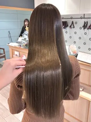 カラー 🎀モモ🎀 上品 白髪ぼかしハイライトのヘアスタイル