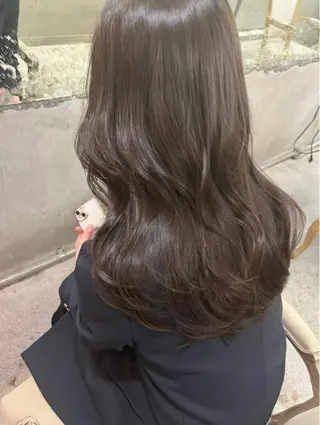 ロング カラー ヘアアレンジ レイヤー/グレージュ 🤍奥開梨恵のヘアスタイル