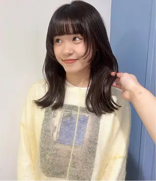 セミロング カラー senmyo naoのヘアスタイル