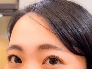 マツエク・マツパ 角戸 りおのヘアスタイル