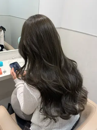 ロング カラー ラベンダー💜グレー 🩶ミント‪🩵のヘアスタイル