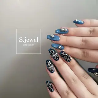 ネイル S. JEWELのネイルデザイン