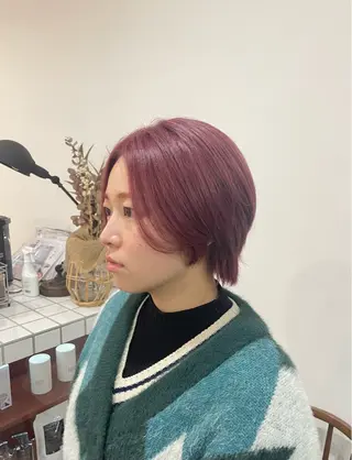 ショート カラー 岡田 駿也のヘアスタイル
