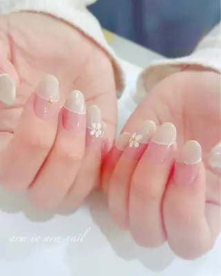 ネイル arm in arm ︎✿Yamamotoのマツエク・マツパデザイン
