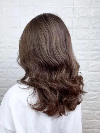 セミロング カラー 髪質改善縮毛矯正 美容師✂️山崎竜二のヘアスタイル