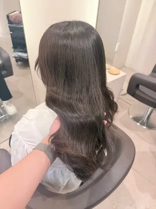 セミロング Risa🐈⬛/ グレージュ/透明感のヘアスタイル