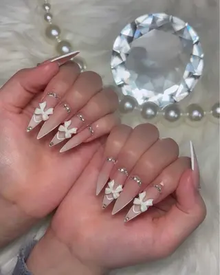 ネイル Luna Gladeのネイルデザイン