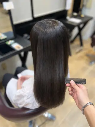 カラー NEIRO/ベージュ /グレージュのヘアスタイル