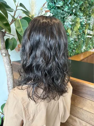 ミディアム パーマ 高橋 乙葉のヘアスタイル