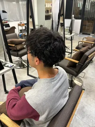 ショート ハイトーンカラー が絶対可愛い✨泰聖✨のヘアスタイル