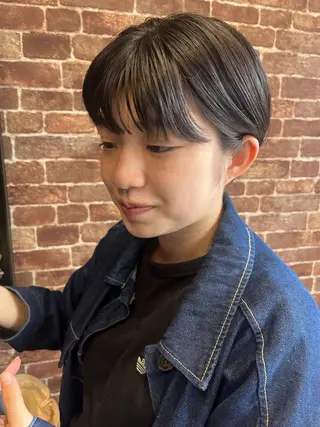 ショート カラー パーマ ヘアアレンジ メンズ キッズ ネイル マツエク・マツパ アイブロウ 久木原 ゆりのヘアスタイル