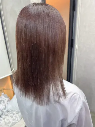 セミロング カラー YUI ハイトーンカラーのヘアスタイル