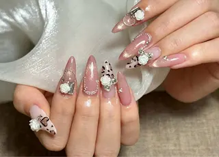 ネイル Shiori Nailのネイルデザイン