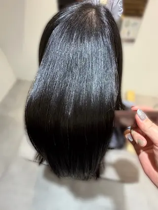 ロング 髙梨 いず美のヘアスタイル