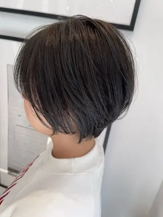 ショート カラー 塚本 昂のヘアスタイル