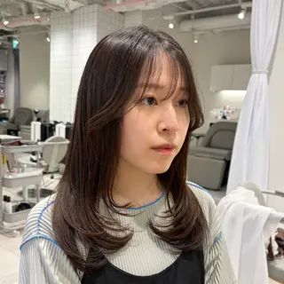 セミロング レイヤー♡ショート 石川優奈のヘアスタイル