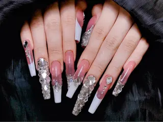 ネイル lucky nail 歌舞伎町のネイルデザイン