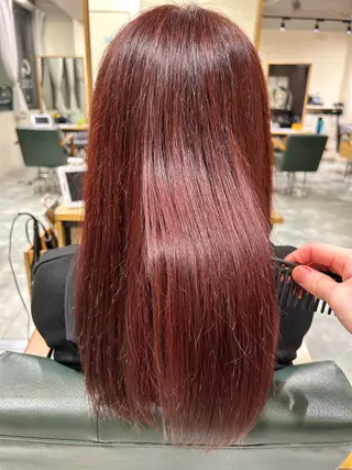カラー REINA / CIELのヘアスタイル