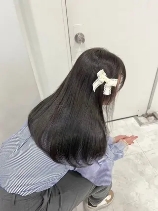ロング カラー 盛れる上質ワンホン ヘア🤍YUME🤍のヘアスタイル