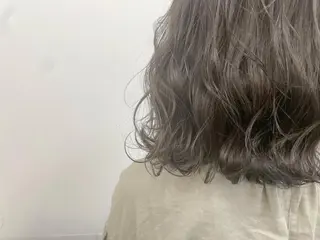 ミディアム カラー ビューティービースト 新宿のヘアスタイル