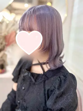 ミディアム 🐈‍⬛momo🐾 ブリーチ・Wカラーのヘアスタイル