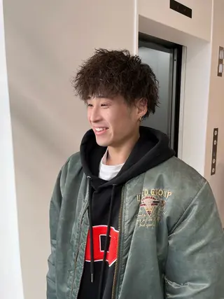 ショート パーマ メンズ 中原 優美のヘアスタイル