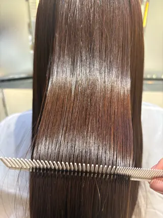 ロング Koharu 髪質改善カラーのヘアスタイル