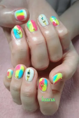 ネイル LUANA TAKAHASHIのネイルデザイン
