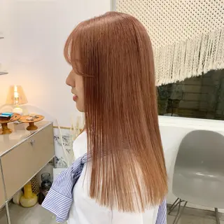 ロング カラー wakana/ 柔らかベージュカラーのヘアスタイル